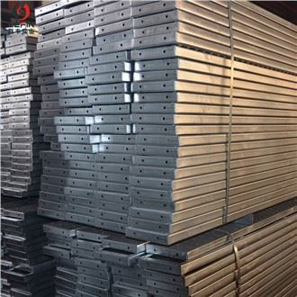 Papan Keluli Logam Perancah